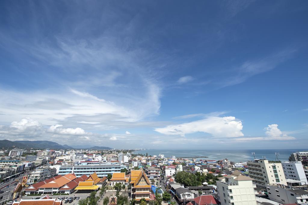 City Beach Resort Hua Hin Exterior photo